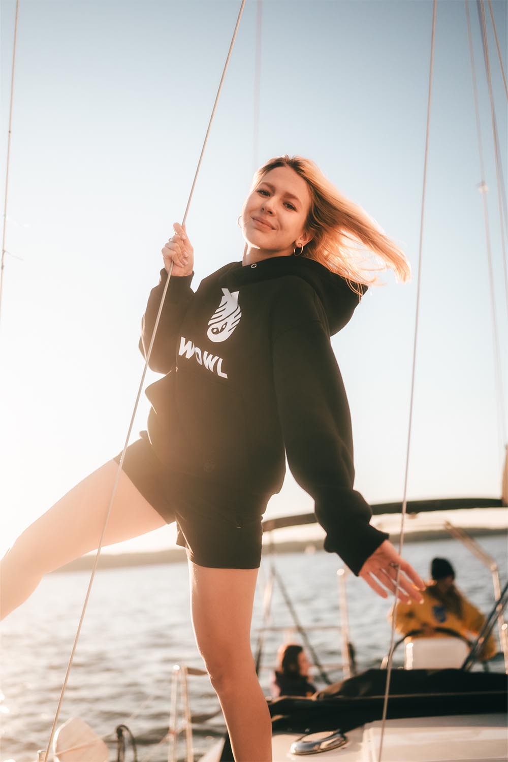 UNISEX HOODIE BLACK - obrazek 2